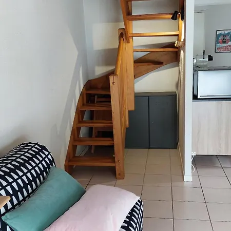 Апартаменты Accueillant Calme Et Chaleureux *